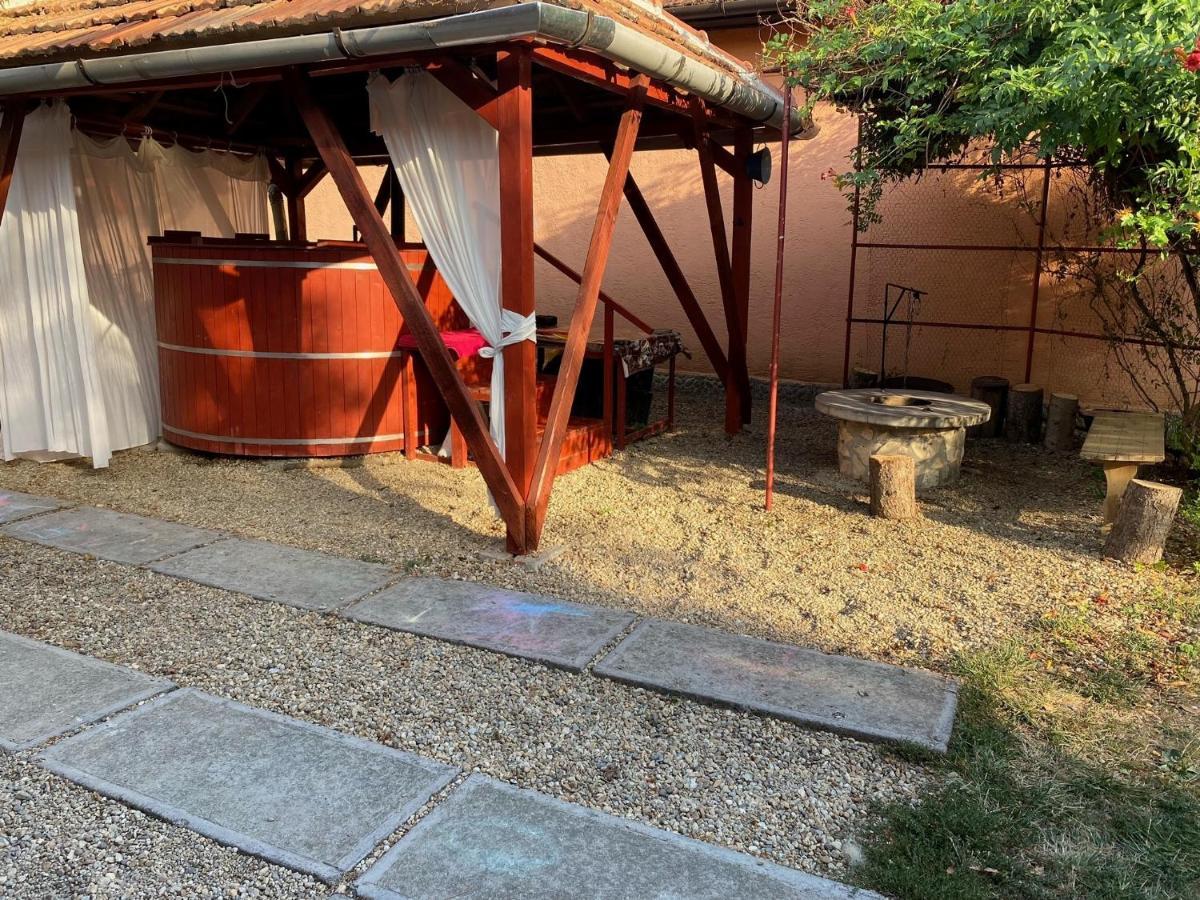 Arpad Nyaralohaz Villa Sarud Екстериор снимка