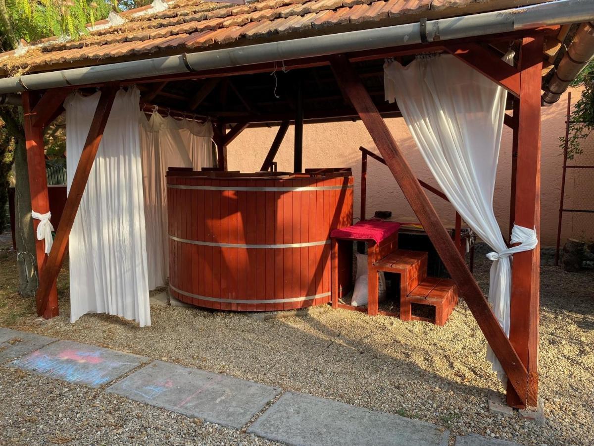 Arpad Nyaralohaz Villa Sarud Екстериор снимка